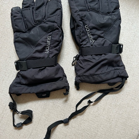 Burton Black Insulated Waterproof Ski Gloves - Picture 1 of 2